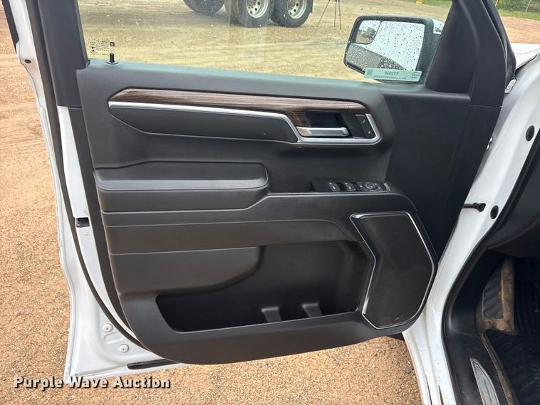 image for item ET2004 2022 Chevrolet Silverado 1500 Ext. Cab pickup truck