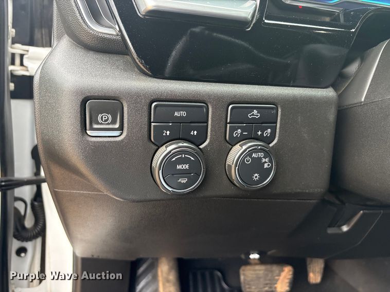 image for item ET2004 2022 Chevrolet Silverado 1500 Ext. Cab pickup truck