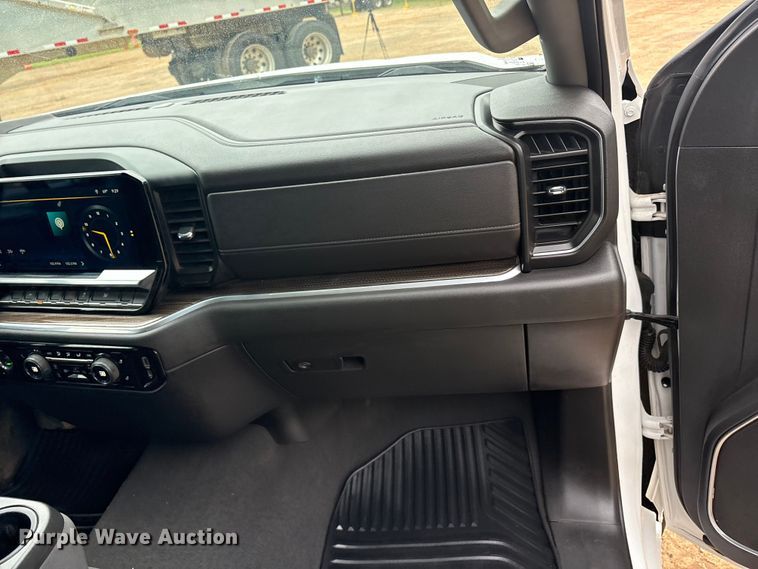 image for item ET2004 2022 Chevrolet Silverado 1500 Ext. Cab pickup truck