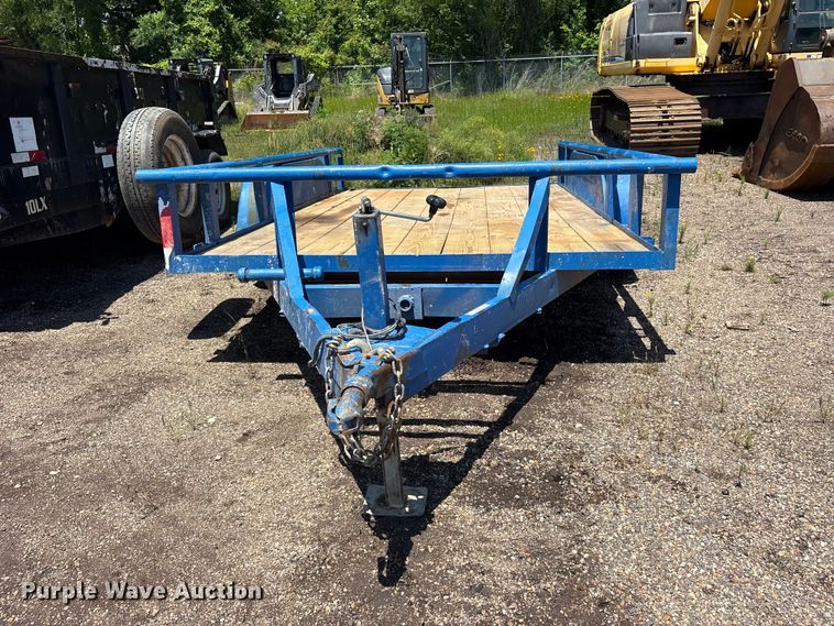 image for item ET2076 2011 DFH utility trailer
