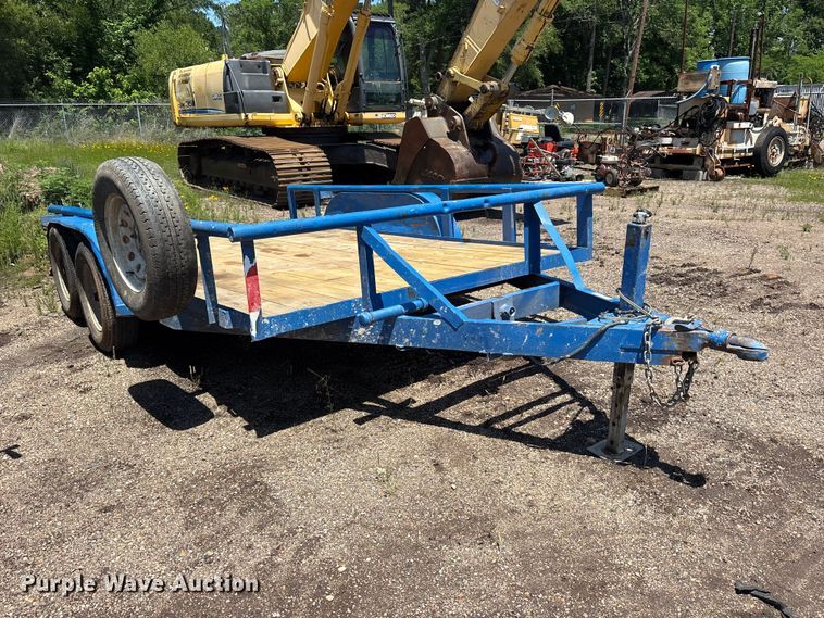 image for item ET2076 2011 DFH utility trailer