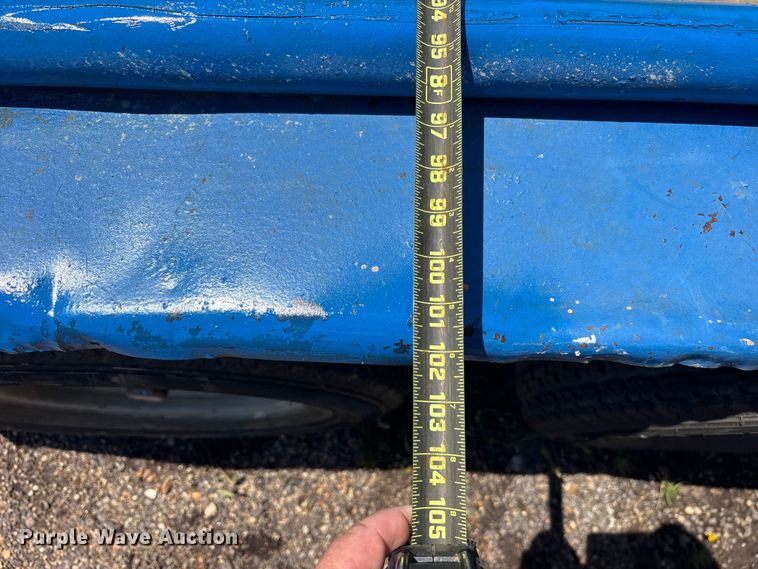 image for item ET2076 2011 DFH utility trailer