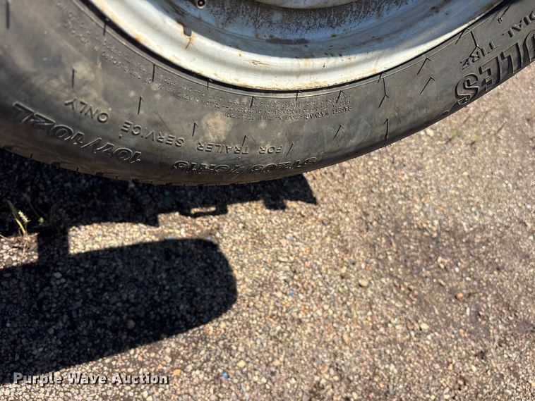 image for item ET2076 2011 DFH utility trailer