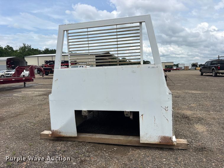 image for item ET2132 Flatbed