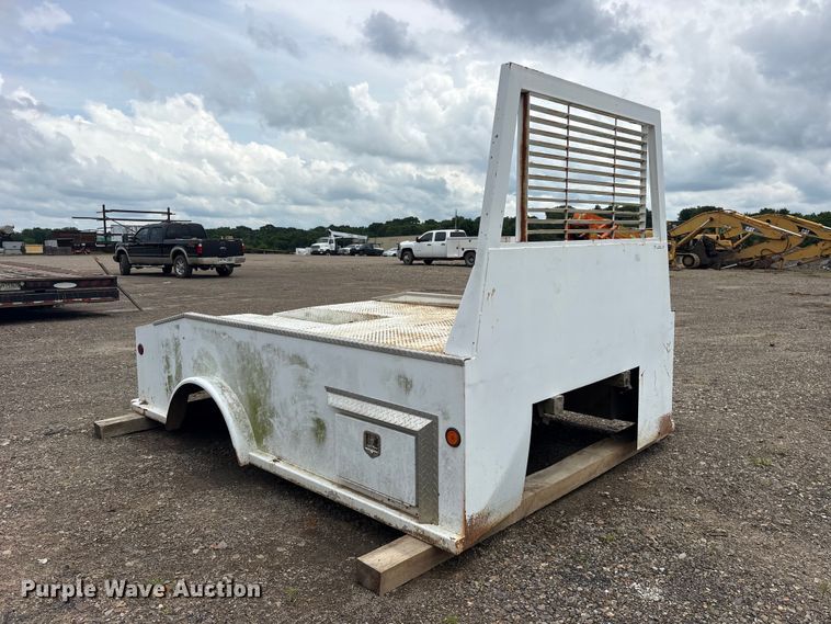 image for item ET2132 Flatbed