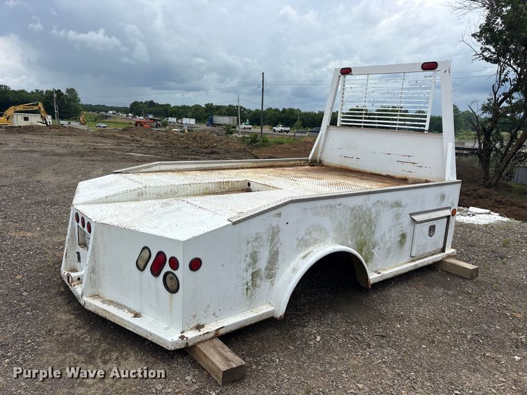 image for item ET2132 Flatbed