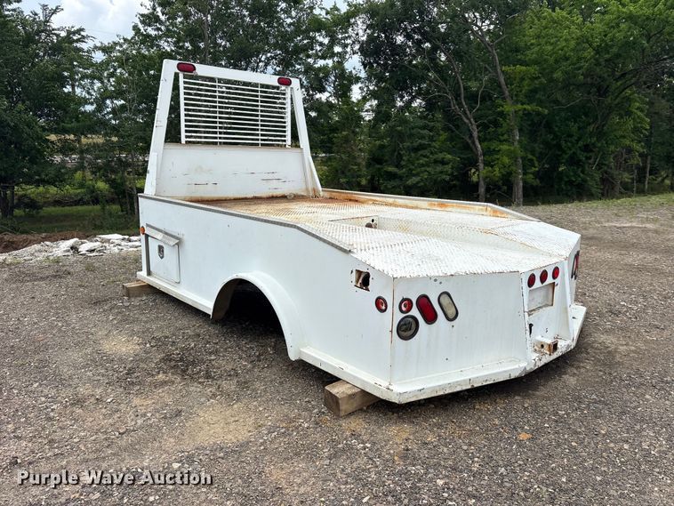 image for item ET2132 Flatbed