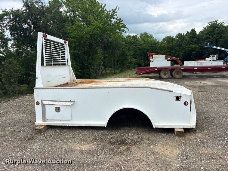 image for item ET2132 Flatbed