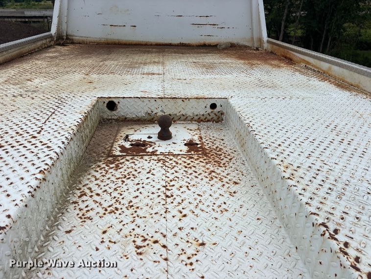 image for item ET2132 Flatbed