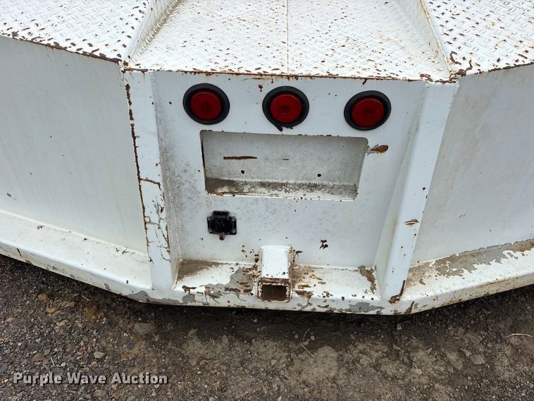 image for item ET2132 Flatbed