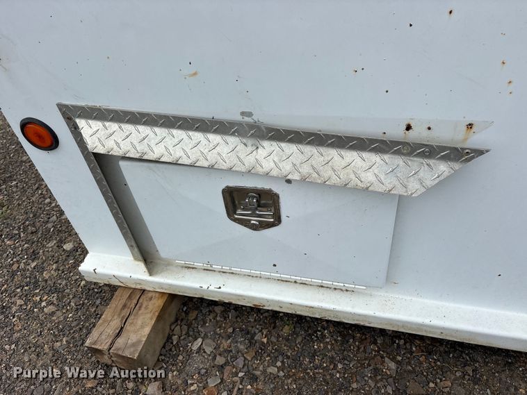 image for item ET2132 Flatbed