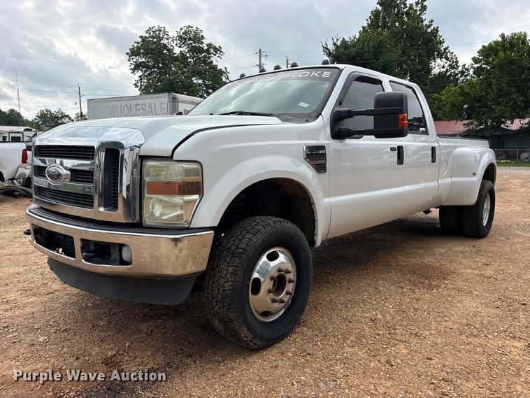 2010 Ford F350 Crew Cab pickup truck
