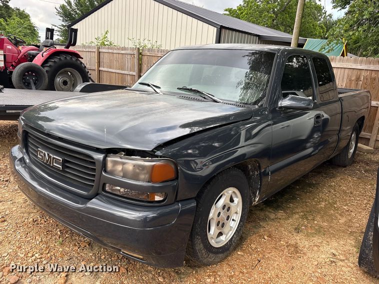1999 GMC Sierra 1500 Ext. Cab pickup truck