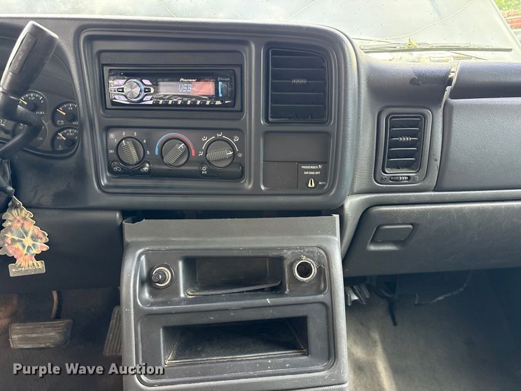 image for item ET2159 1999 GMC Sierra 1500 Ext. Cab pickup truck