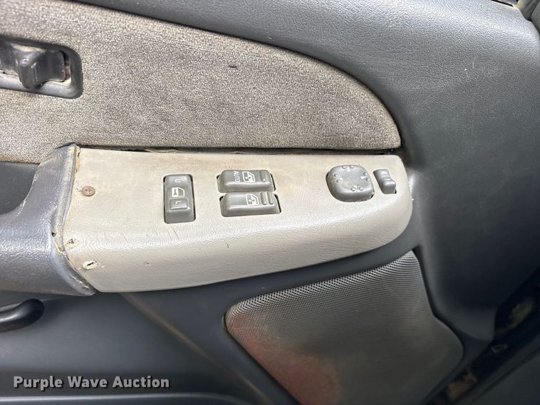 image for item ET2159 1999 GMC Sierra 1500 Ext. Cab pickup truck