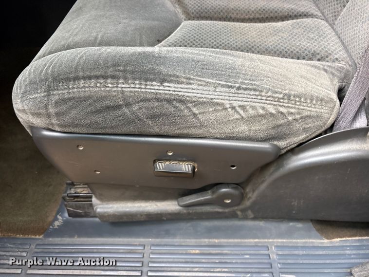 image for item ET2159 1999 GMC Sierra 1500 Ext. Cab pickup truck