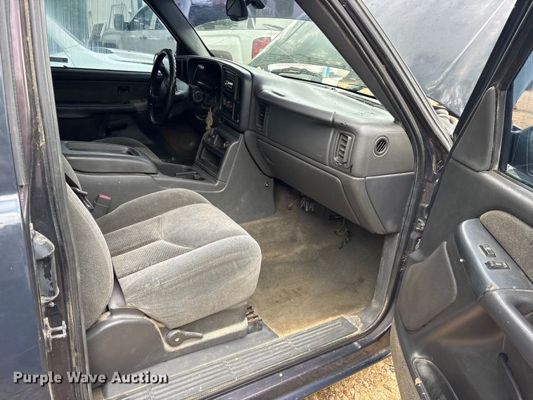 image for item ET2159 1999 GMC Sierra 1500 Ext. Cab pickup truck