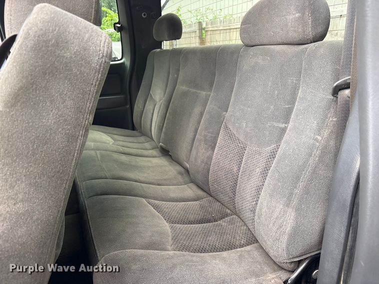 image for item ET2159 1999 GMC Sierra 1500 Ext. Cab pickup truck