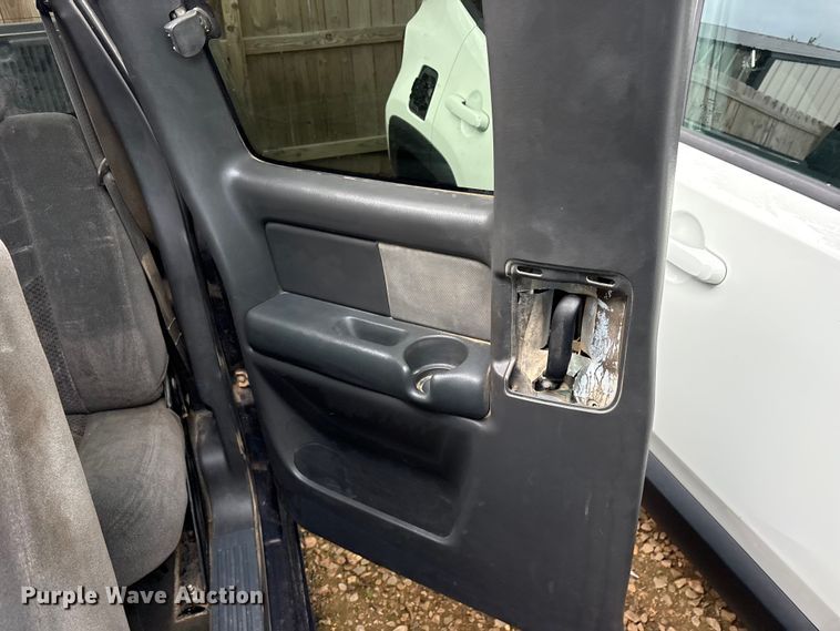 image for item ET2159 1999 GMC Sierra 1500 Ext. Cab pickup truck