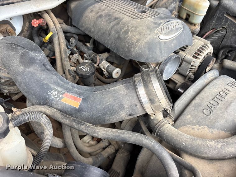 image for item ET2159 1999 GMC Sierra 1500 Ext. Cab pickup truck