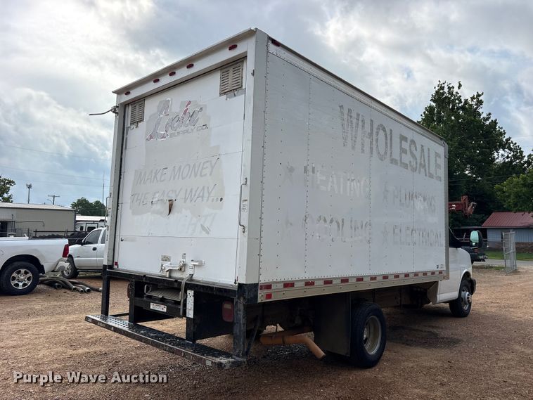 image for item ET2160 2016 Chevrolet Express box truck