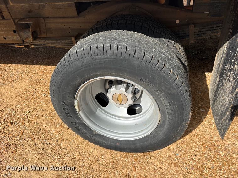 image for item ET2160 2016 Chevrolet Express box truck