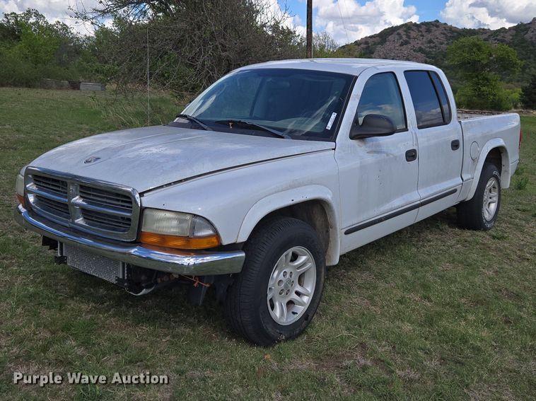 image for item ET5157 2004 Dodge Dakota Crew Cab pickup truck