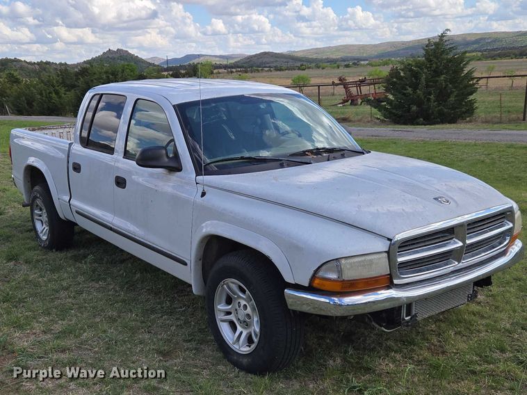 image for item ET5157 2004 Dodge Dakota Crew Cab pickup truck