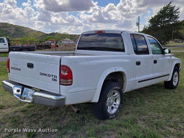 image for item ET5157 2004 Dodge Dakota Crew Cab pickup truck