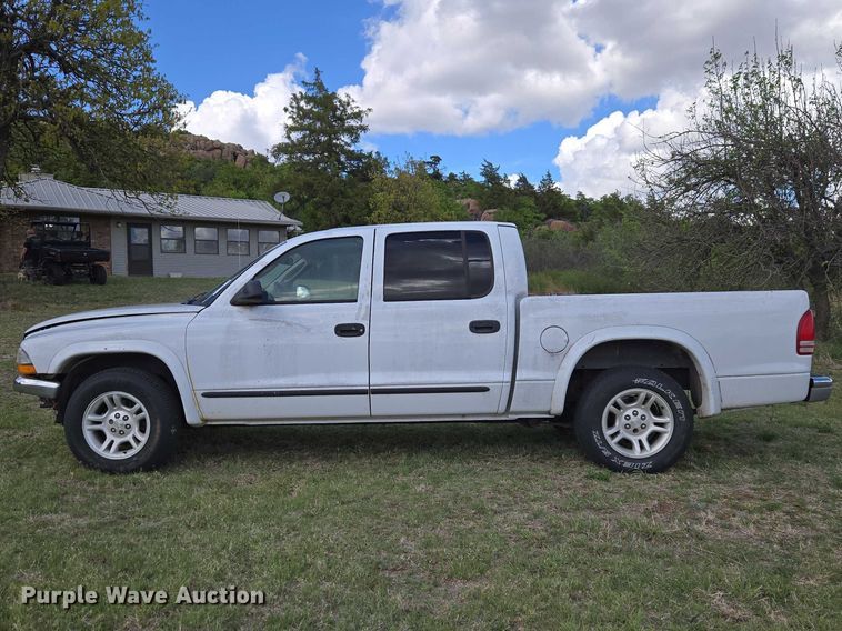image for item ET5157 2004 Dodge Dakota Crew Cab pickup truck
