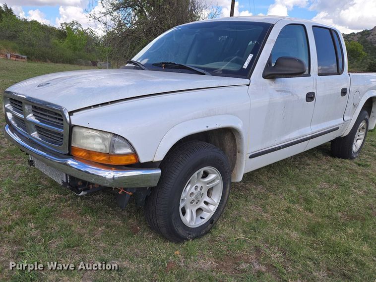 image for item ET5157 2004 Dodge Dakota Crew Cab pickup truck