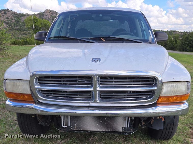 image for item ET5157 2004 Dodge Dakota Crew Cab pickup truck