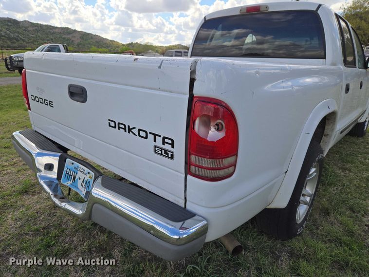 image for item ET5157 2004 Dodge Dakota Crew Cab pickup truck