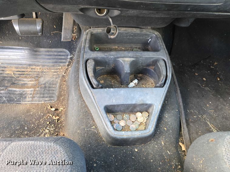 image for item ET5157 2004 Dodge Dakota Crew Cab pickup truck