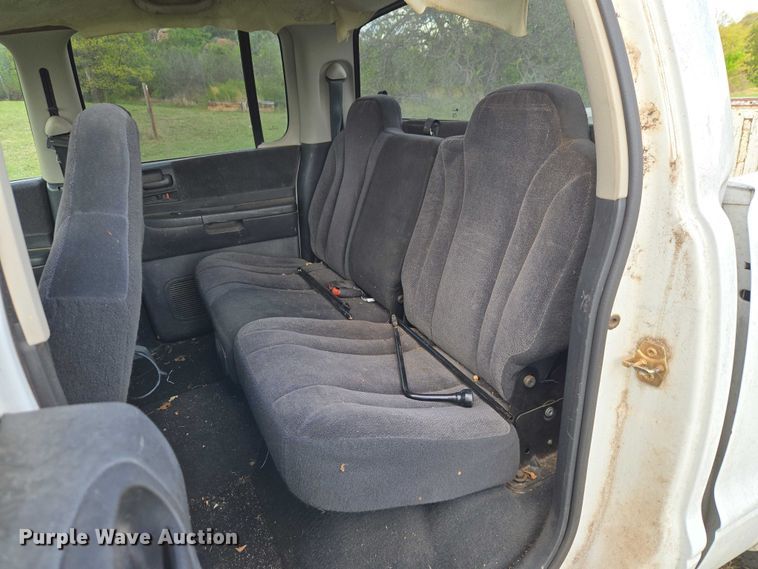 image for item ET5157 2004 Dodge Dakota Crew Cab pickup truck