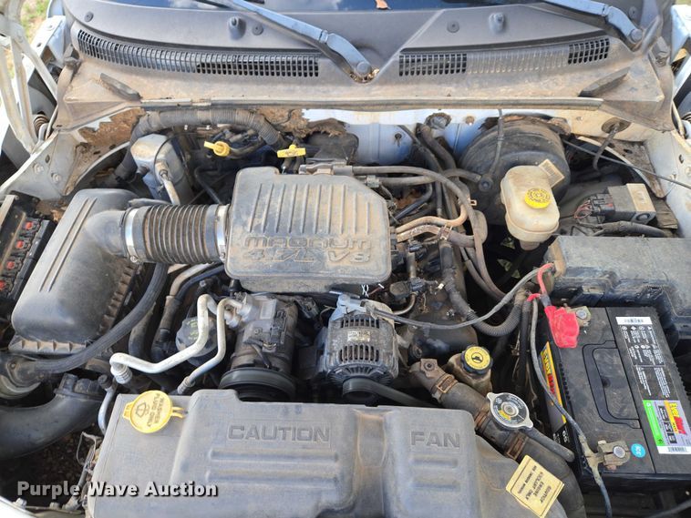 image for item ET5157 2004 Dodge Dakota Crew Cab pickup truck