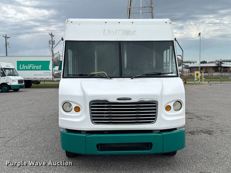 image for item ET6143 2014 Freightliner MT45 delivery van