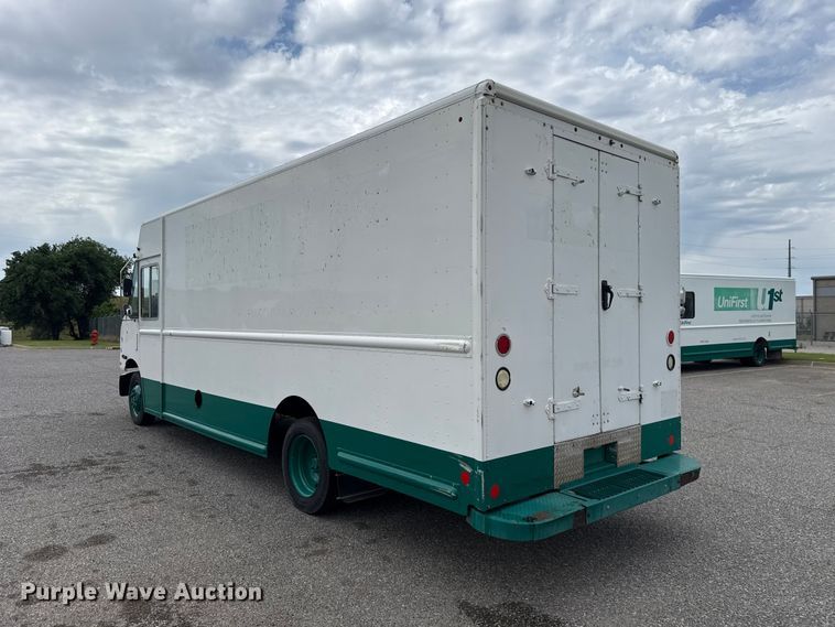 image for item ET6143 2014 Freightliner MT45 delivery van