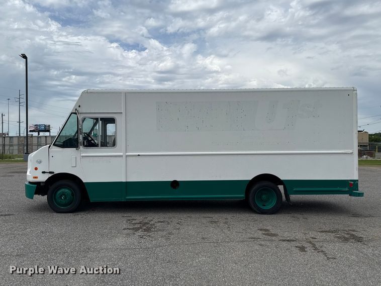 image for item ET6143 2014 Freightliner MT45 delivery van
