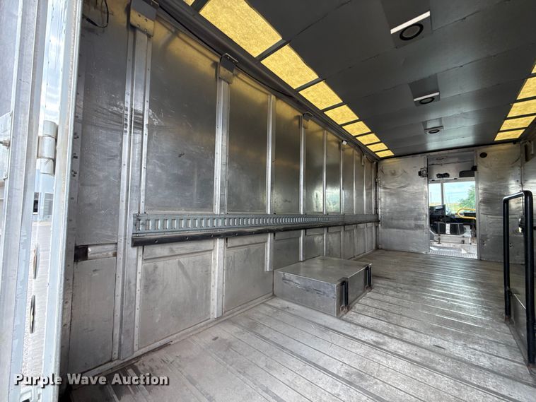 image for item ET6143 2014 Freightliner MT45 delivery van