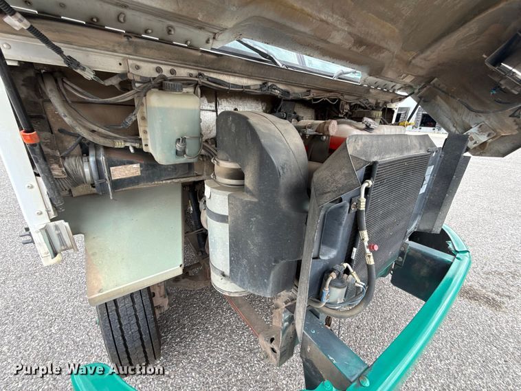 image for item ET6143 2014 Freightliner MT45 delivery van