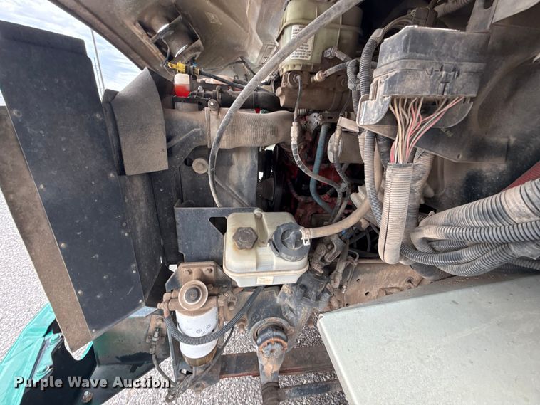 image for item ET6143 2014 Freightliner MT45 delivery van