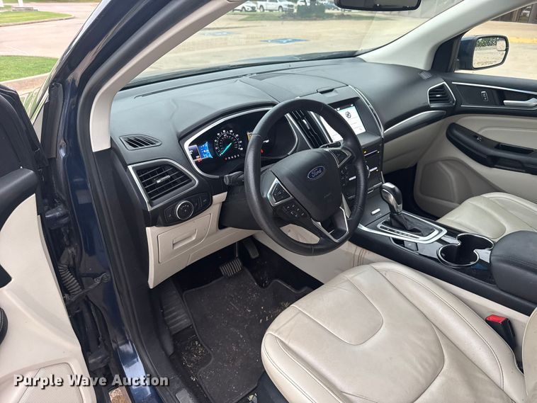 image for item ET6215 2017 Ford Edge SUV