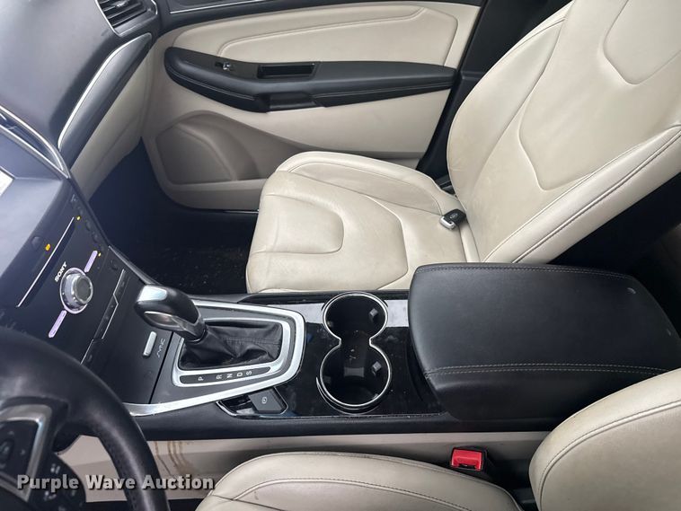 image for item ET6215 2017 Ford Edge SUV