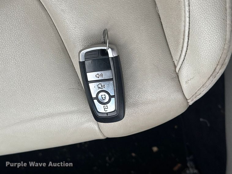 image for item ET6215 2017 Ford Edge SUV