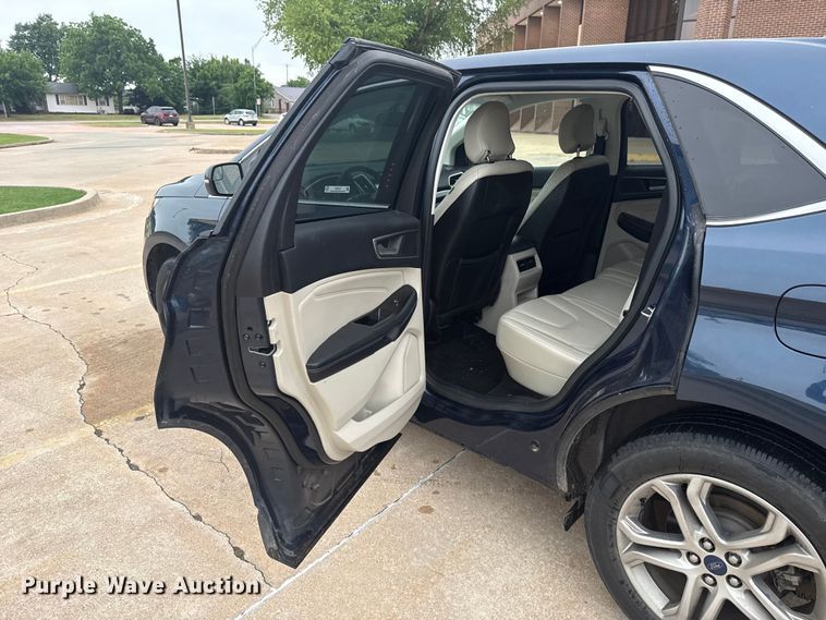 image for item ET6215 2017 Ford Edge SUV