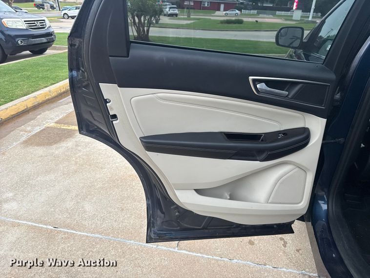 image for item ET6215 2017 Ford Edge SUV