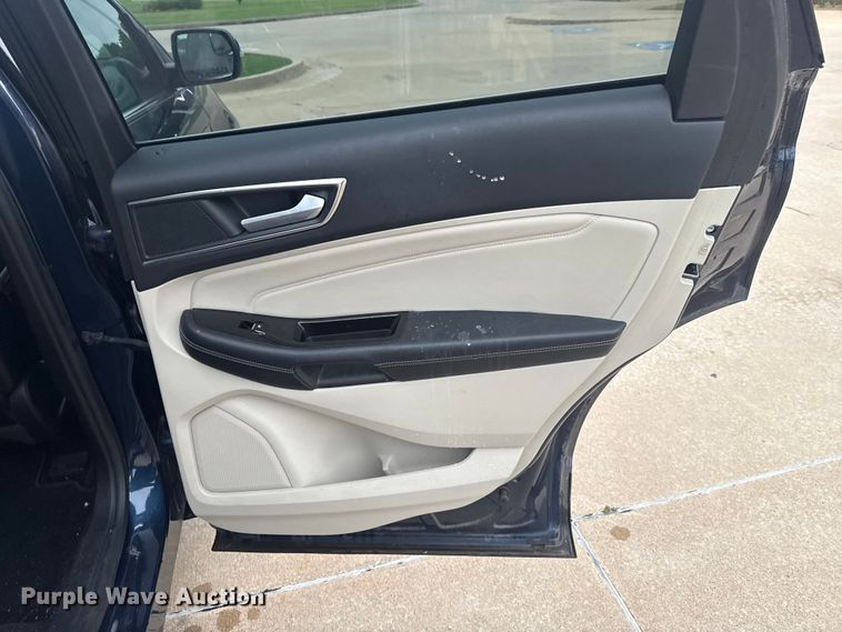 image for item ET6215 2017 Ford Edge SUV