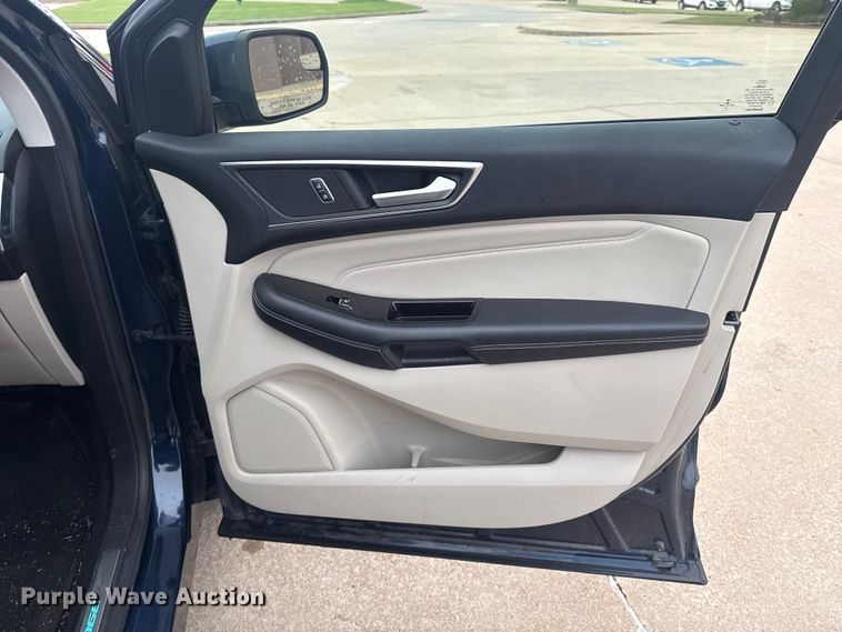 image for item ET6215 2017 Ford Edge SUV