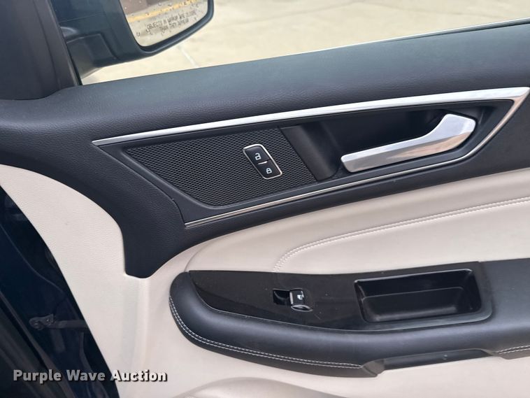 image for item ET6215 2017 Ford Edge SUV